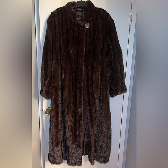 Plus Size Full Mink Coat - Picture 2 of 4